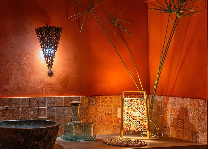 La Maison Bakea 게스트하우스 4*