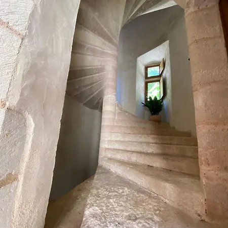 Guest house La Maison Bakea 3*