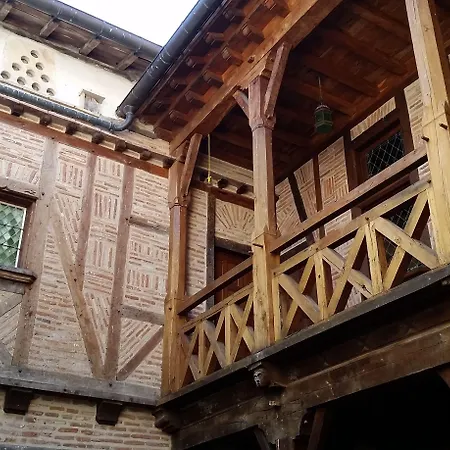 Pensión La Maison Bakéa 4*